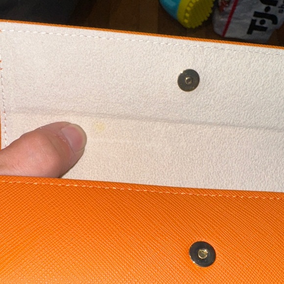 Tory Burch Vibrant Orange Eyeglass Case - Picture 3 of 3